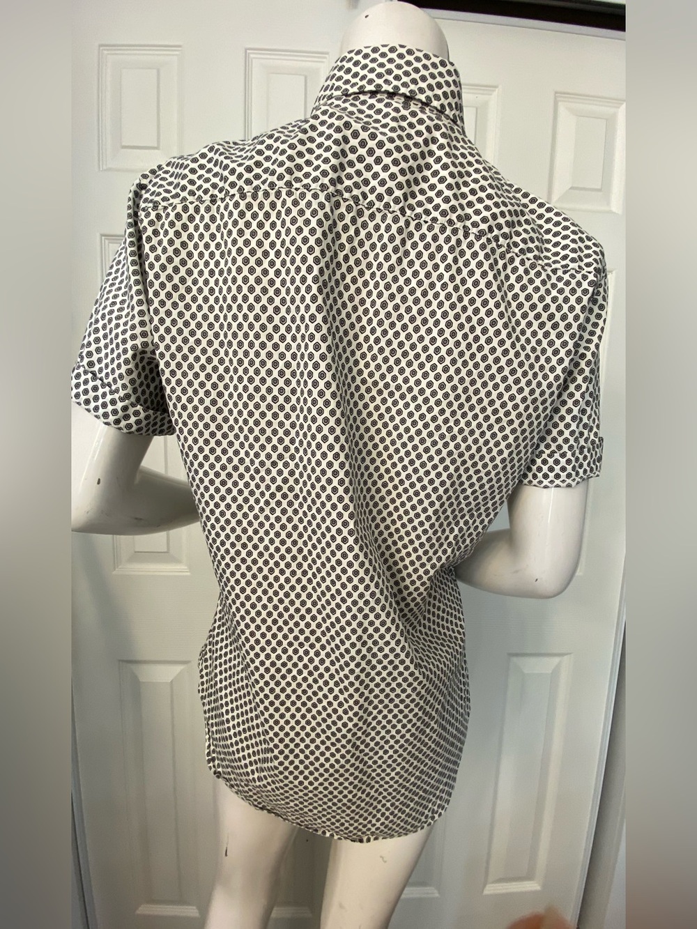 Burberry Black & White Geometric Short-Sleeve Button-Up Blouse - Picture 5 of 13